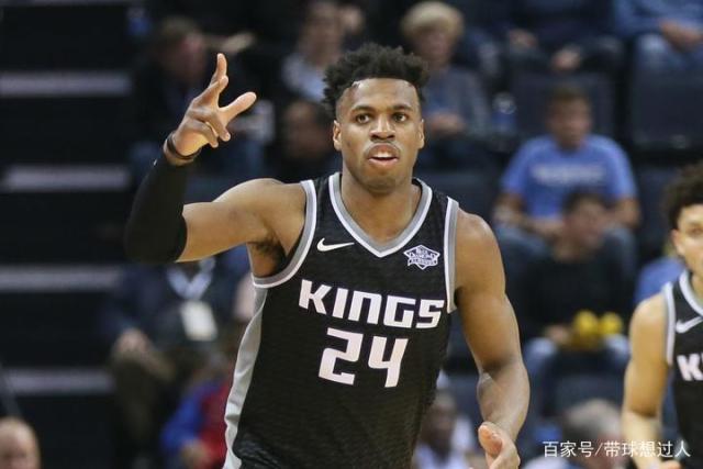 绿军4连胜送雄鹿3连败 状元榜眼对话合计19中4